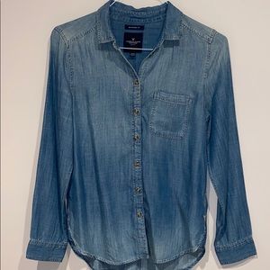 American Eagle Denim Boyfriend Fit Button Down